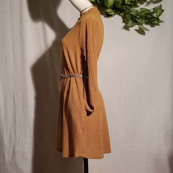 Mts yellow mustard dress with pockets - Picture 3 of 6